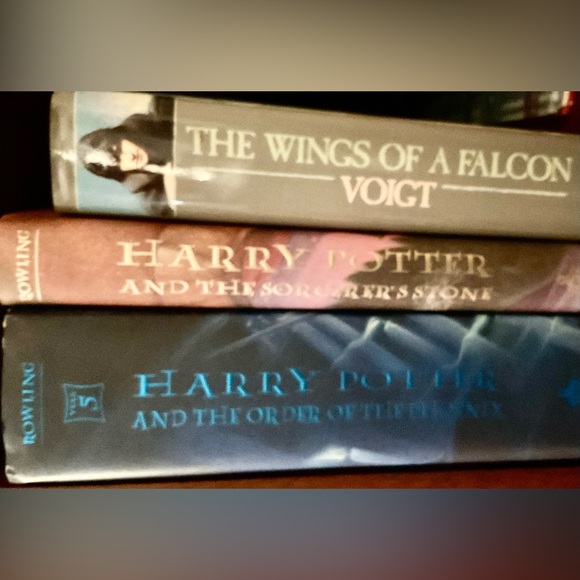 3 novels:Wings of a Falcon,HarryPotter Order of the Phoenix & Sorcerer’s Stone - Picture 2 of 14